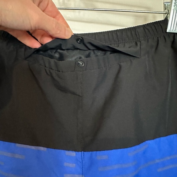 Nike Dri-Fit Challenger Run Division Blue Reflective Shorts - men’s large - Picture 8 of 14